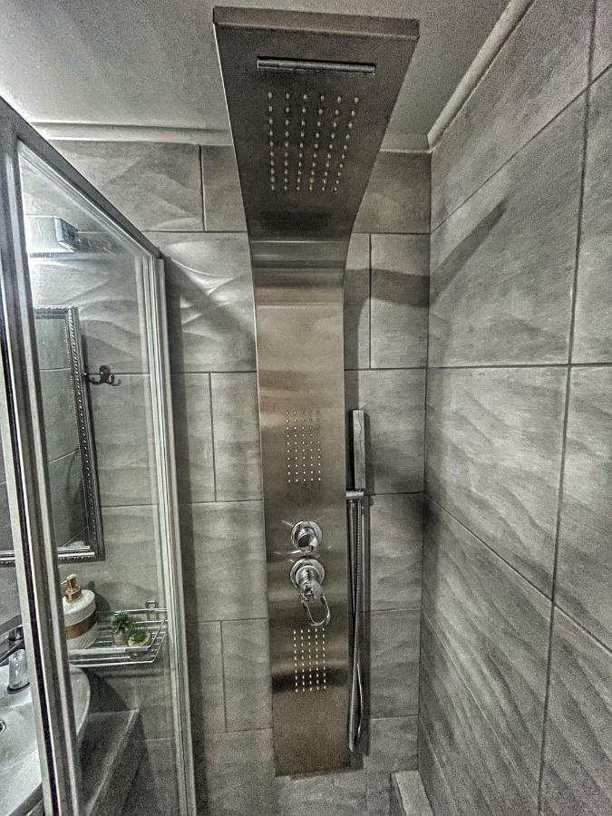 Seaview Apartment ชูสท์ซูโรส ภายนอก รูปภาพ